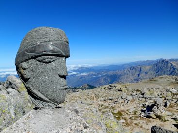 Monte Rinosu (2352 m).